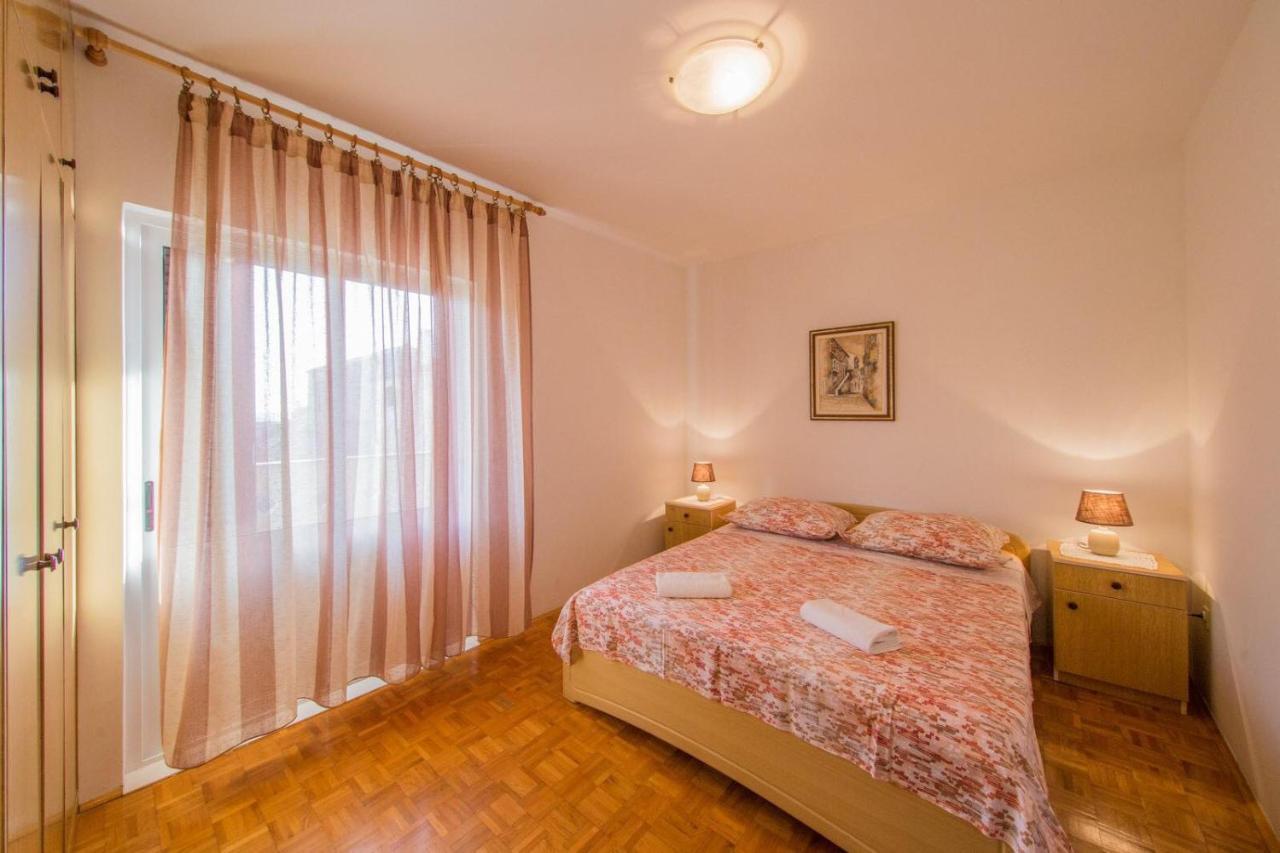 Apartmani Katija Комижа Екстер'єр фото
