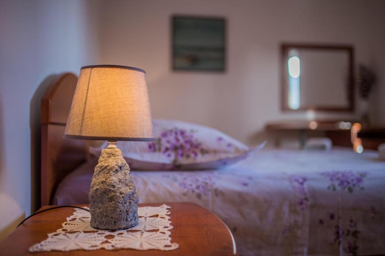 Apartmani Katija Комижа Екстер'єр фото