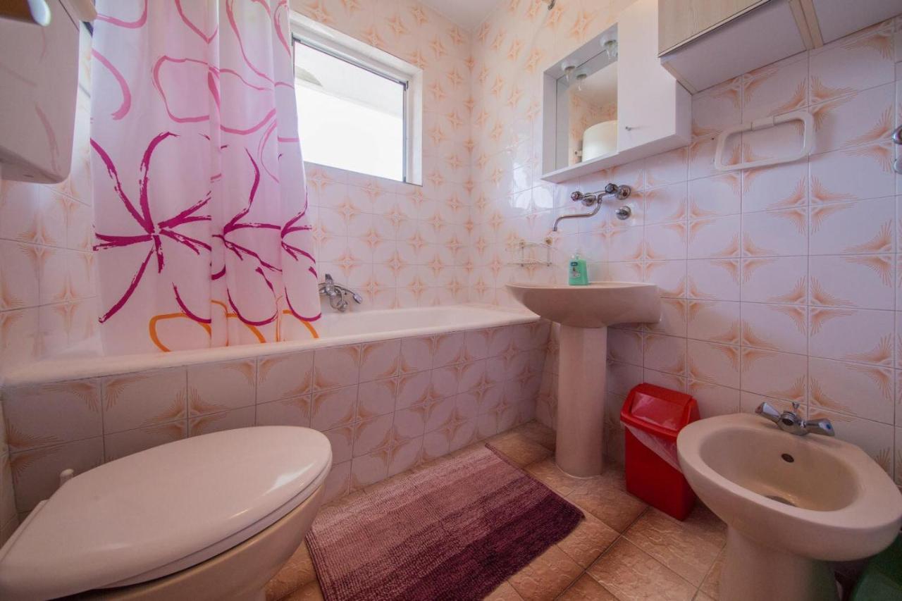 Apartmani Katija Комижа Екстер'єр фото