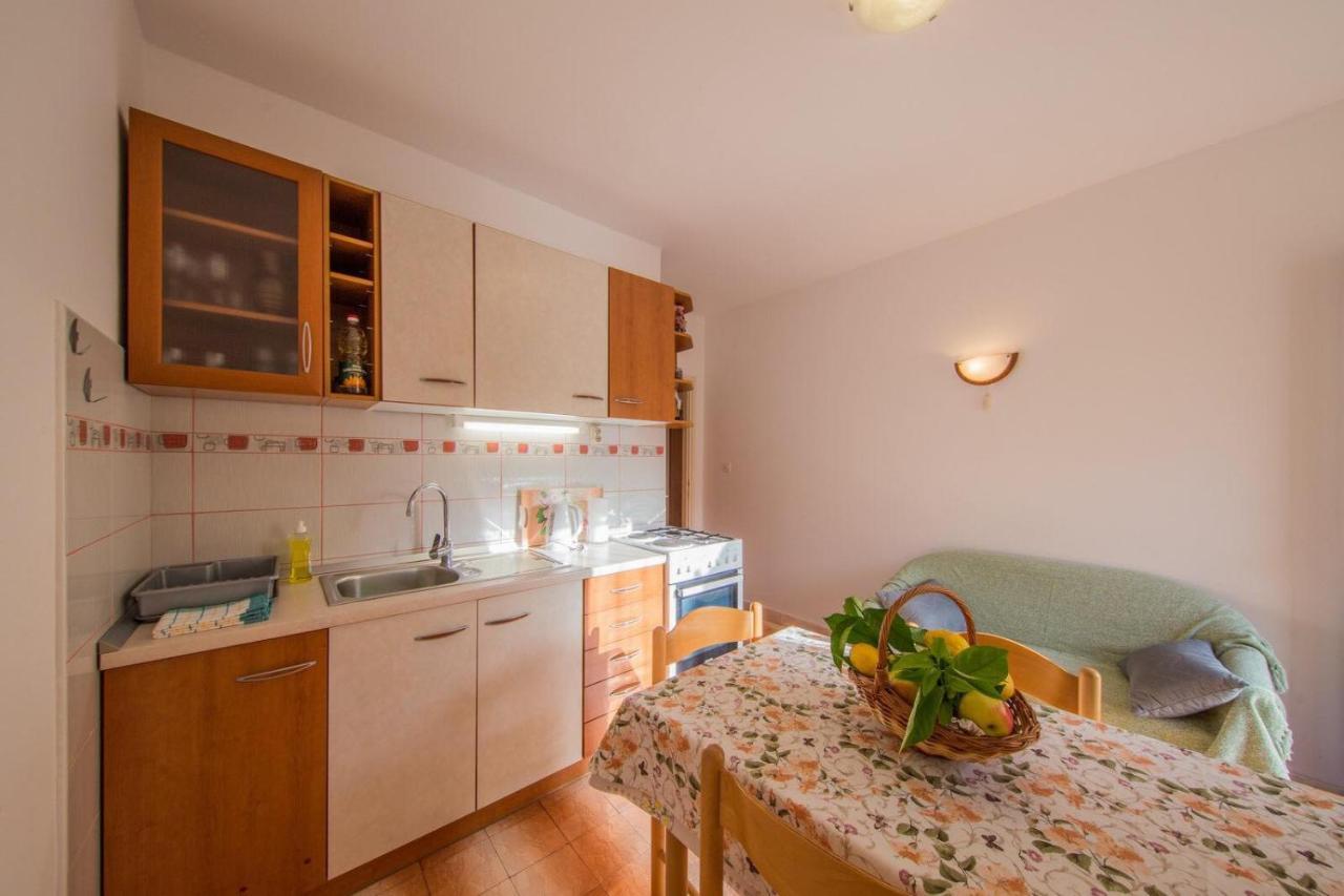 Apartmani Katija Комижа Екстер'єр фото